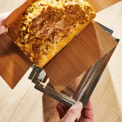 Moule à cake rectangulaire fond amovible 15 cm + 2 feuilles cuisson - DE BUYER